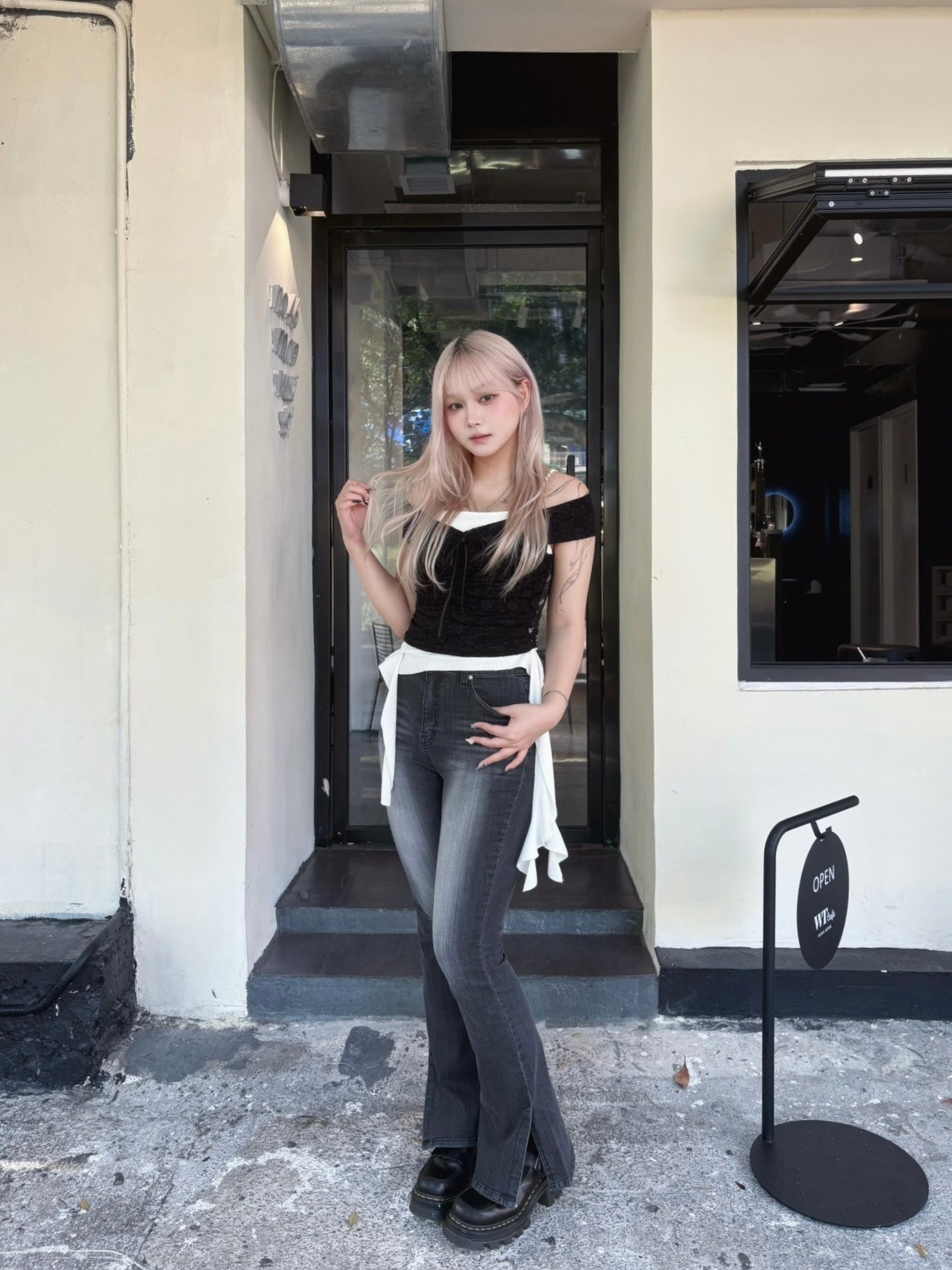 【遮手臂+疊穿必入】Unrose蕾絲蝴蝶結玫瑰Off-Shoulder Top