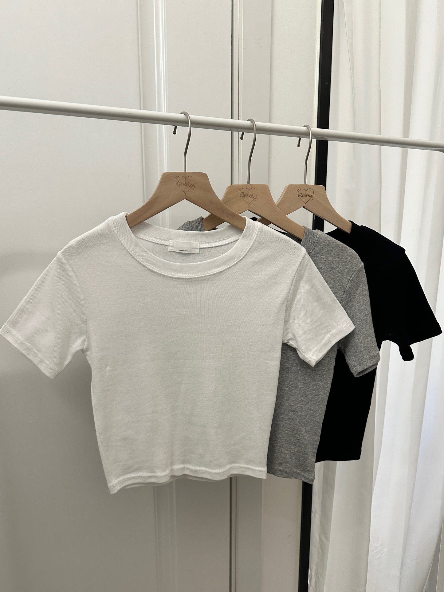 【韓網熱賣同款】Clean Fit顯身材Basic Crop 棉質Tee