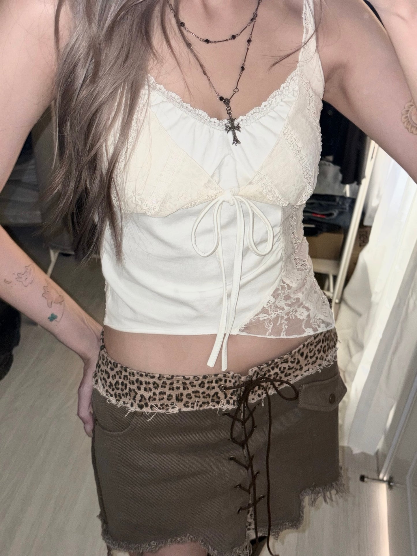 【豹紋穿搭入門級】Wild Cat破爛感豹紋交叉綁帶Mini Skirt