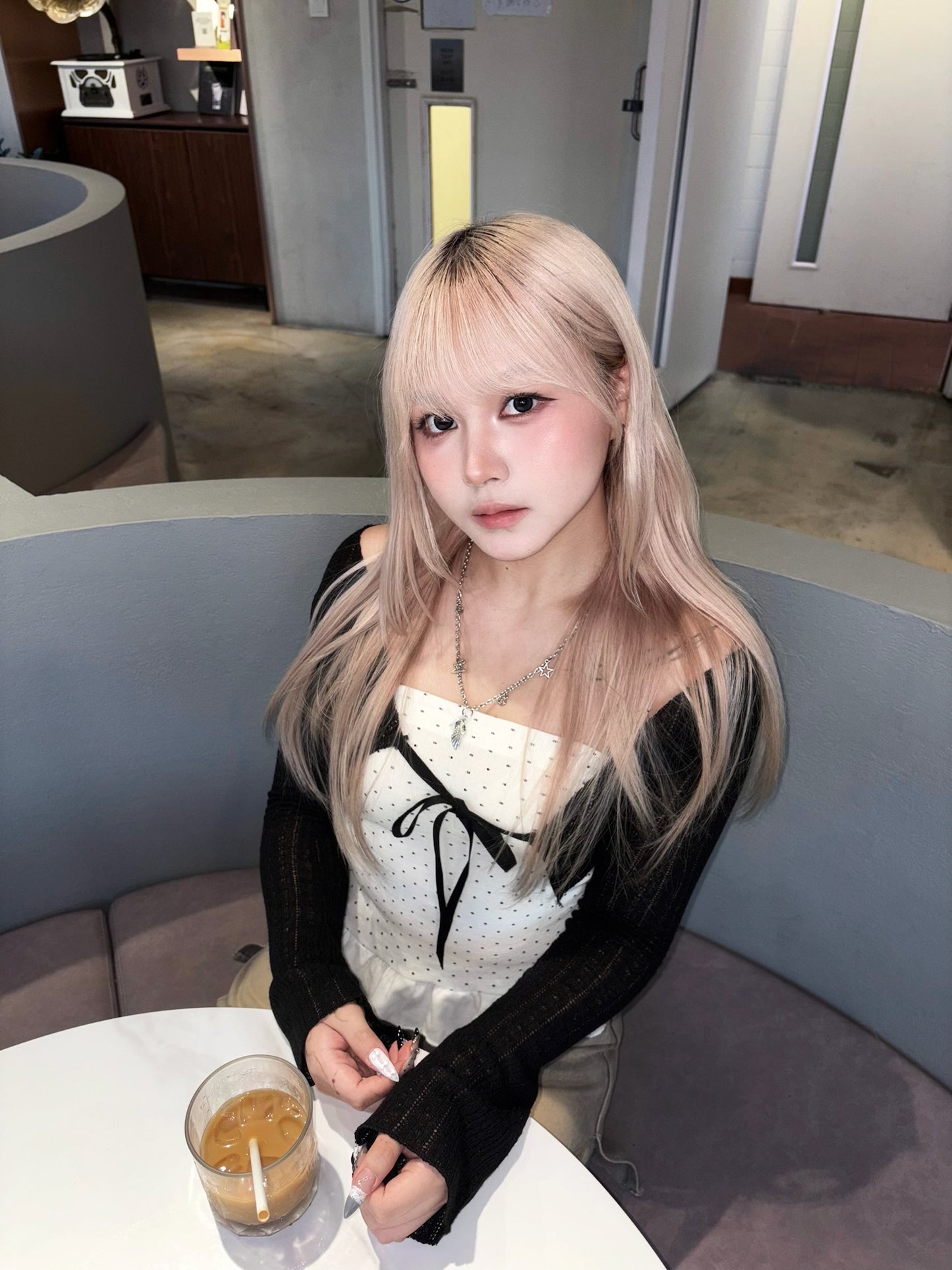 【顯瘦小外套】Taffy柔軟通花針織蝴蝶結短版外套