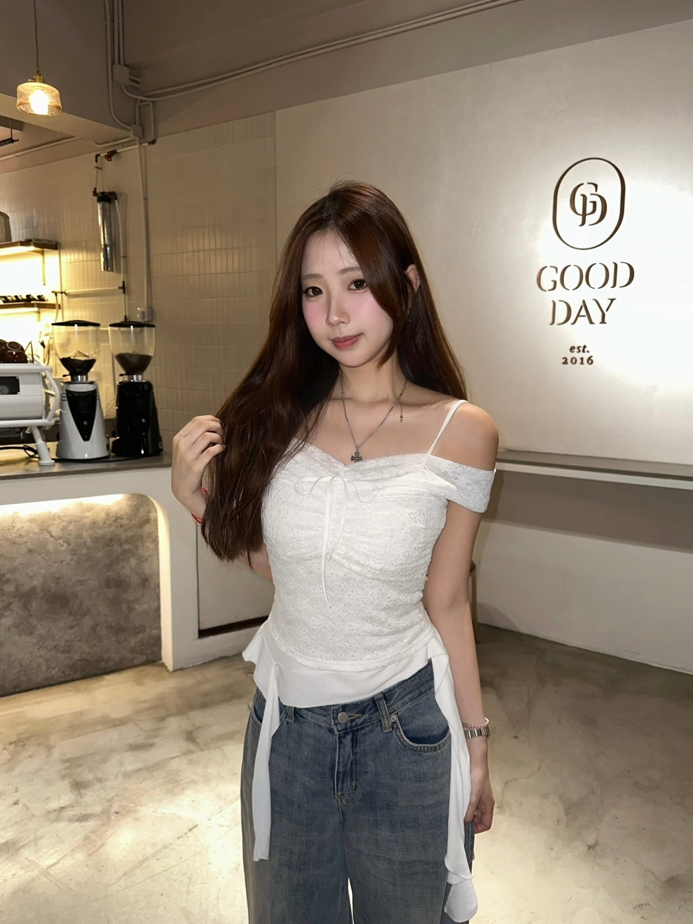 【遮手臂+疊穿必入】Unrose蕾絲蝴蝶結玫瑰Off-Shoulder Top
