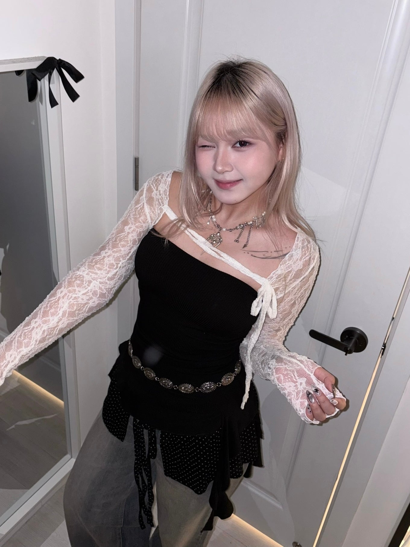 【顯瘦小外套】Daisy in Black蕾絲不規則可拆式綁帶短版外套