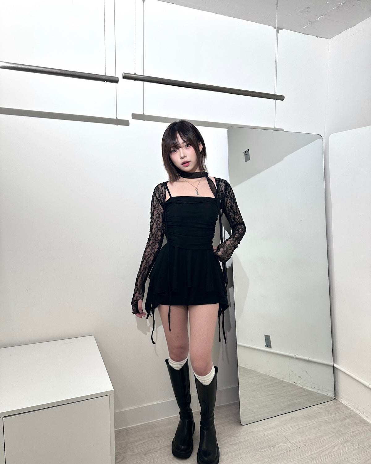 【Halloween 1+1+1 3件套$599♡𓈒𓏸︎︎︎︎ Twinkle Fairy 網紗+ Daisy in Black蕾絲不規則可拆式綁帶短版外套+Hot Mess高腰包臀裙】
