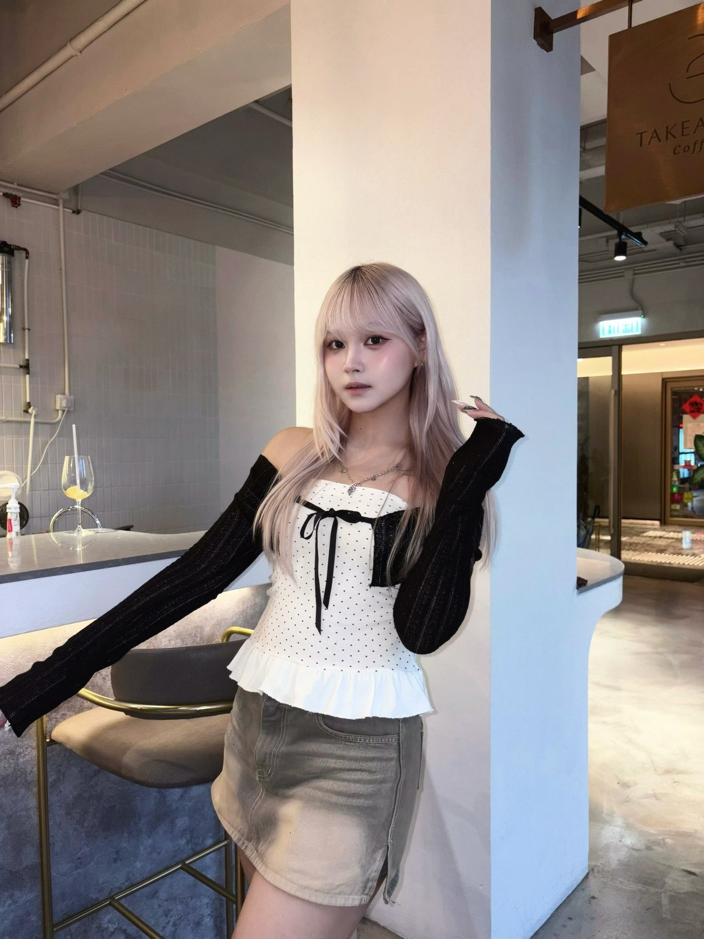 【顯瘦小外套】Taffy柔軟通花針織蝴蝶結短版外套