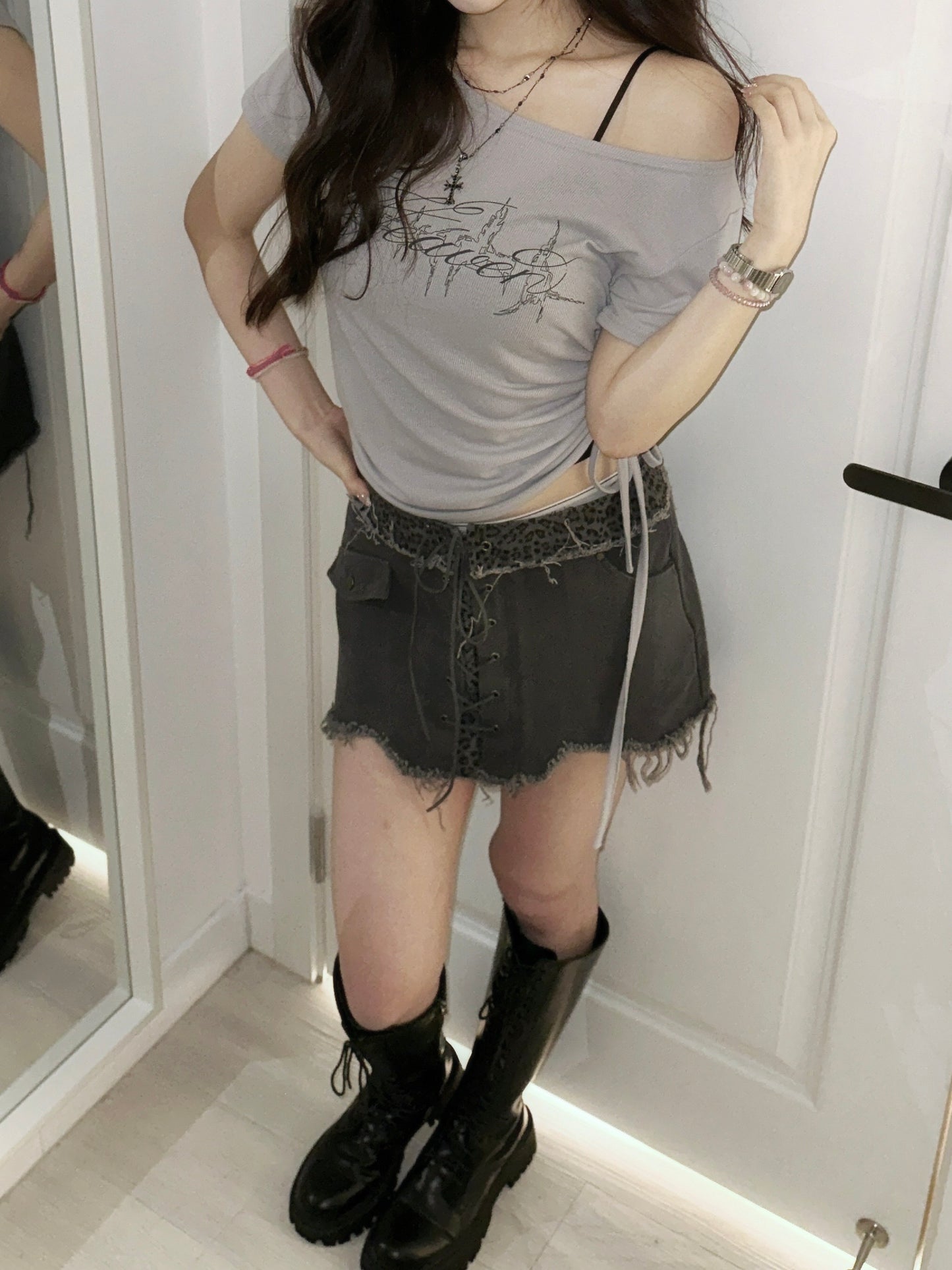 【豹紋穿搭入門級】Wild Cat破爛感豹紋交叉綁帶Mini Skirt