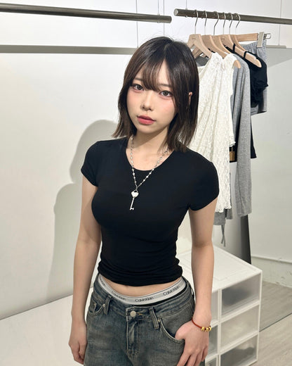 【1秒折角腰極顯身材🔥 日常＋Gym百搭必入】Sofly Touch Slim Cut 修腰圓領超彈力柔軟短袖T-Shirt