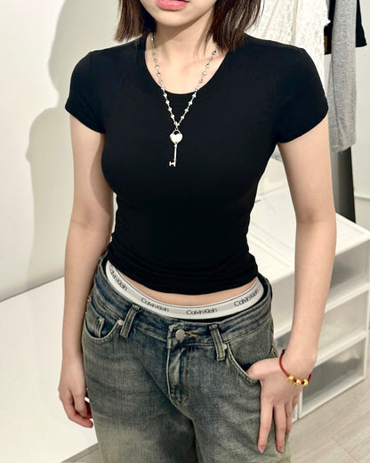 【1秒折角腰極顯身材🔥 日常＋Gym百搭必入】Sofly Touch Slim Cut 修腰圓領超彈力柔軟短袖T-Shirt