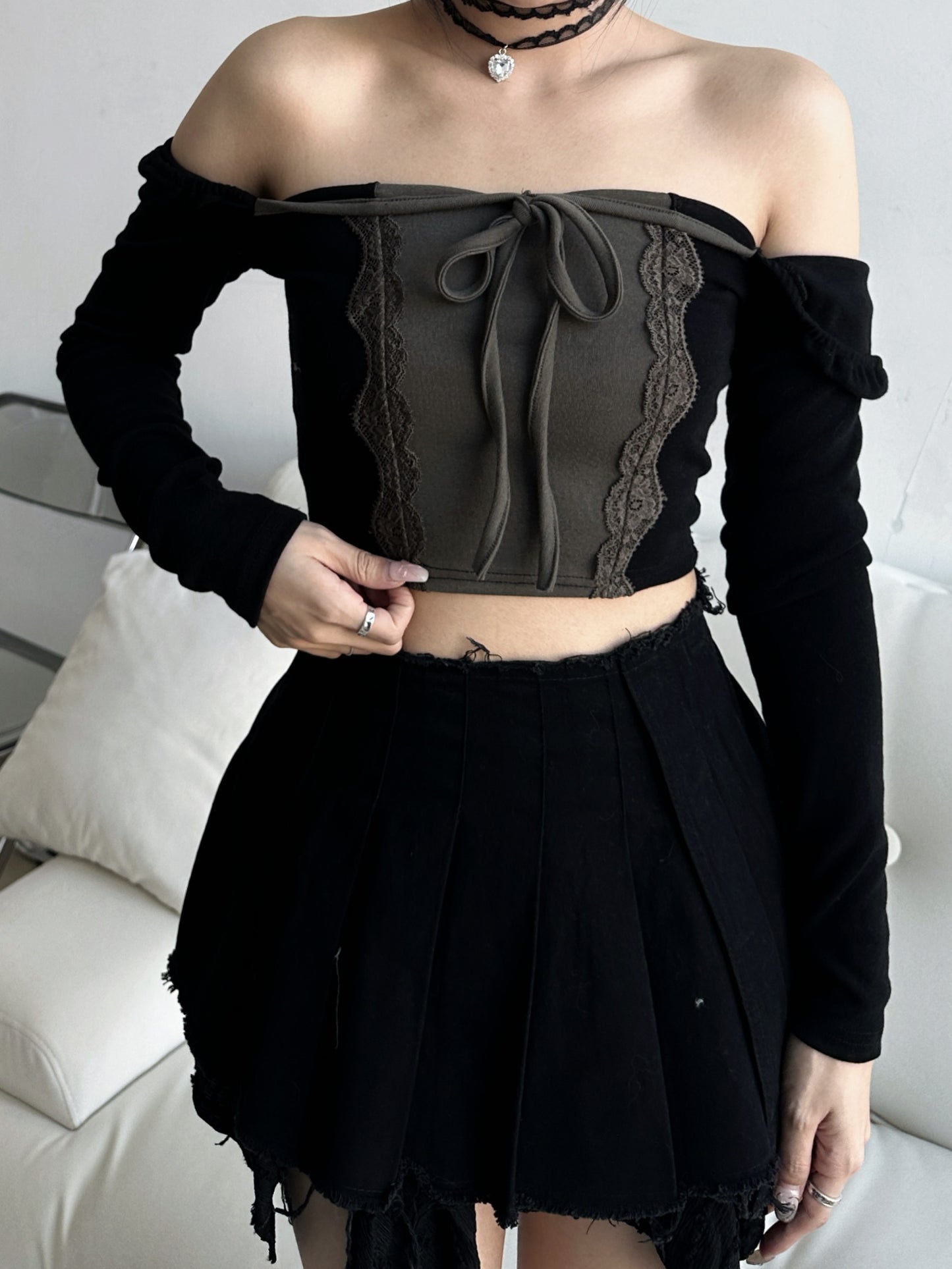 Classy Gothic Lace Fleece 2 ways Top