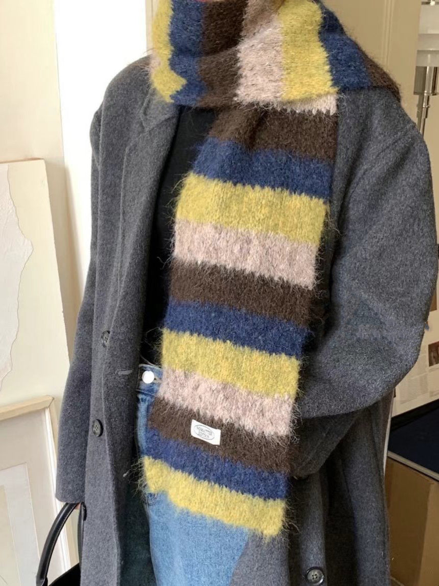 INS Vintage Stripe Muffler