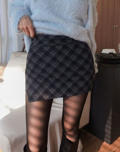 【冬日Daily穿搭必入⛄】Muted Navy 格仔毛呢高腰側開衩短裙褲