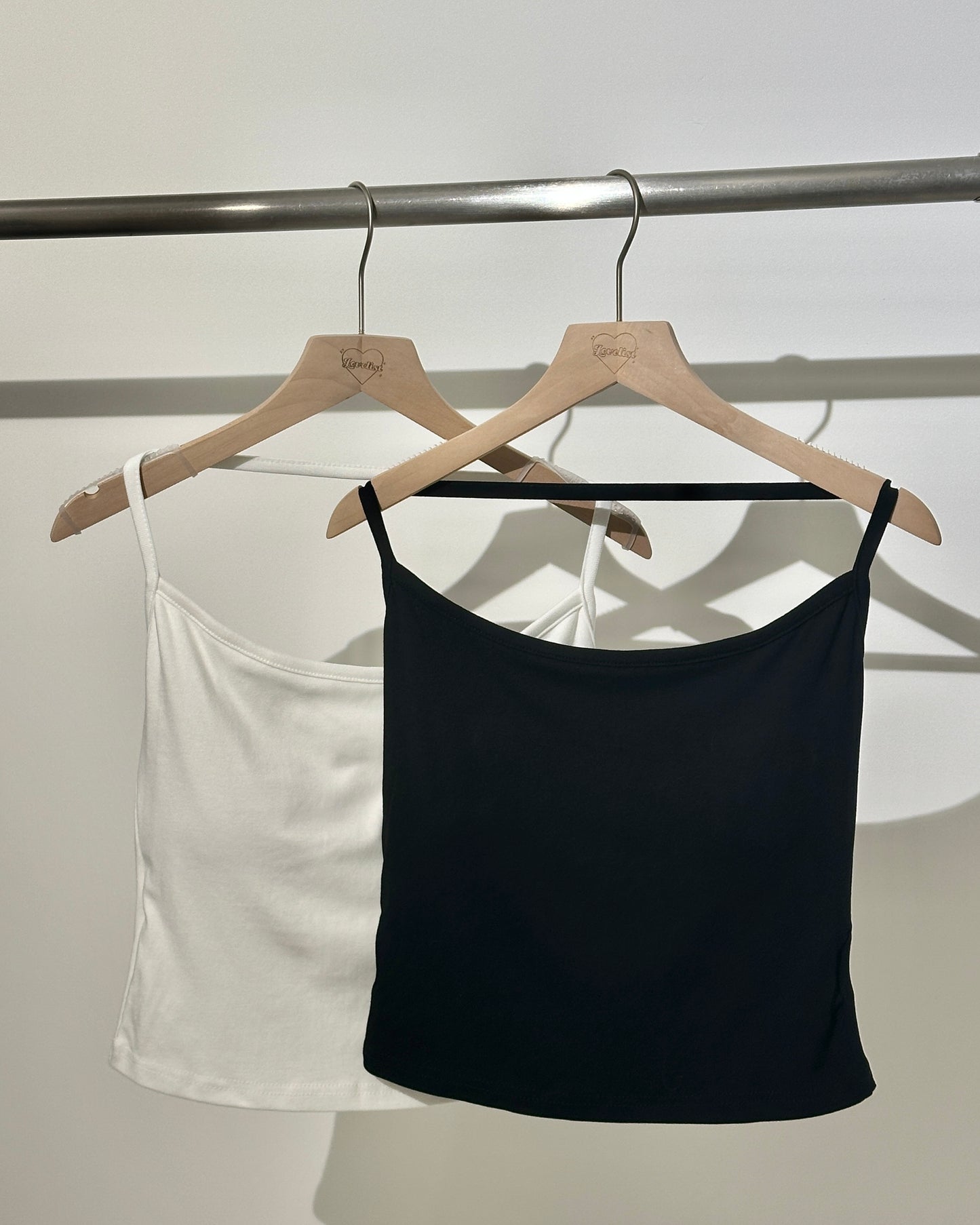 【日常必備百搭打底｜ 疊穿Must Have】純色掛脖涼感露背可拆式Bra Top背心