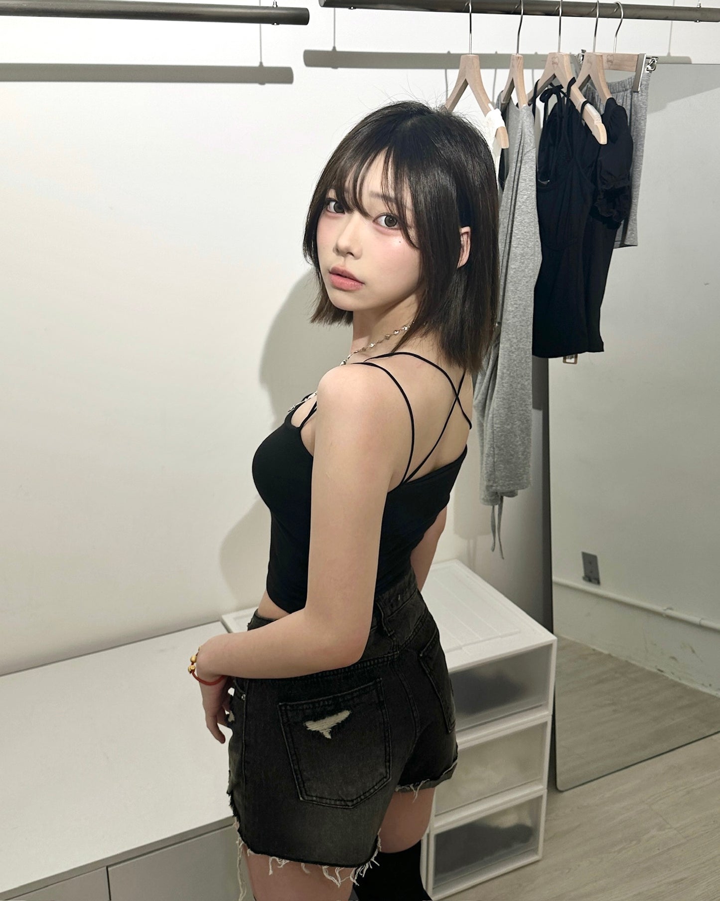 【日常必備百搭打底｜ 疊穿Must Have】純色吊帶交叉平領可拆式Bra Top背心