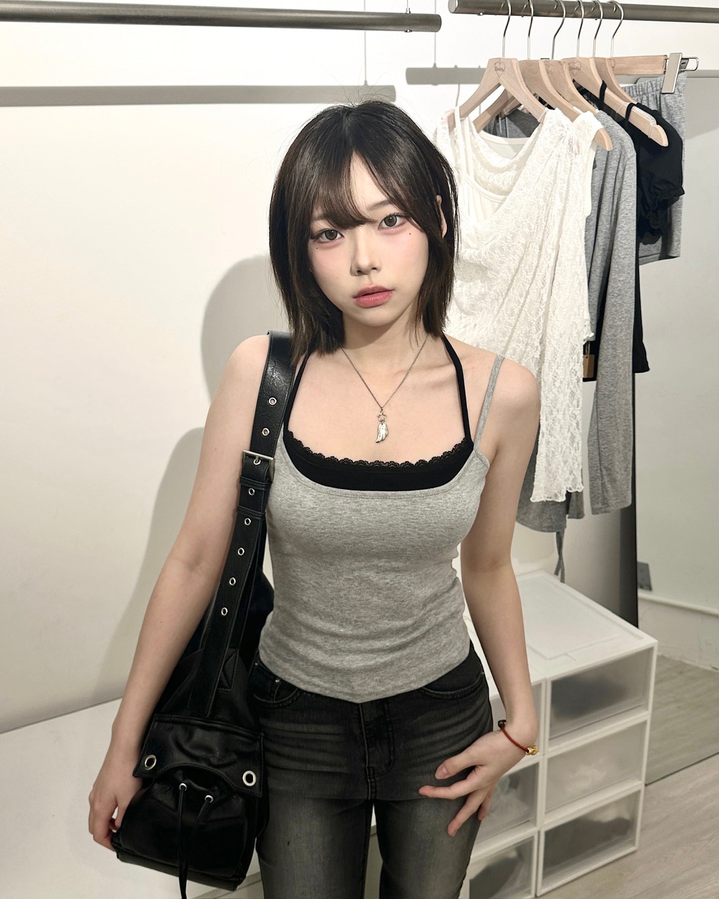 【免襯1件打造疊穿｜ 365日常必備】蕾絲拼色掛脖吊帶假兩件Bra Top背心