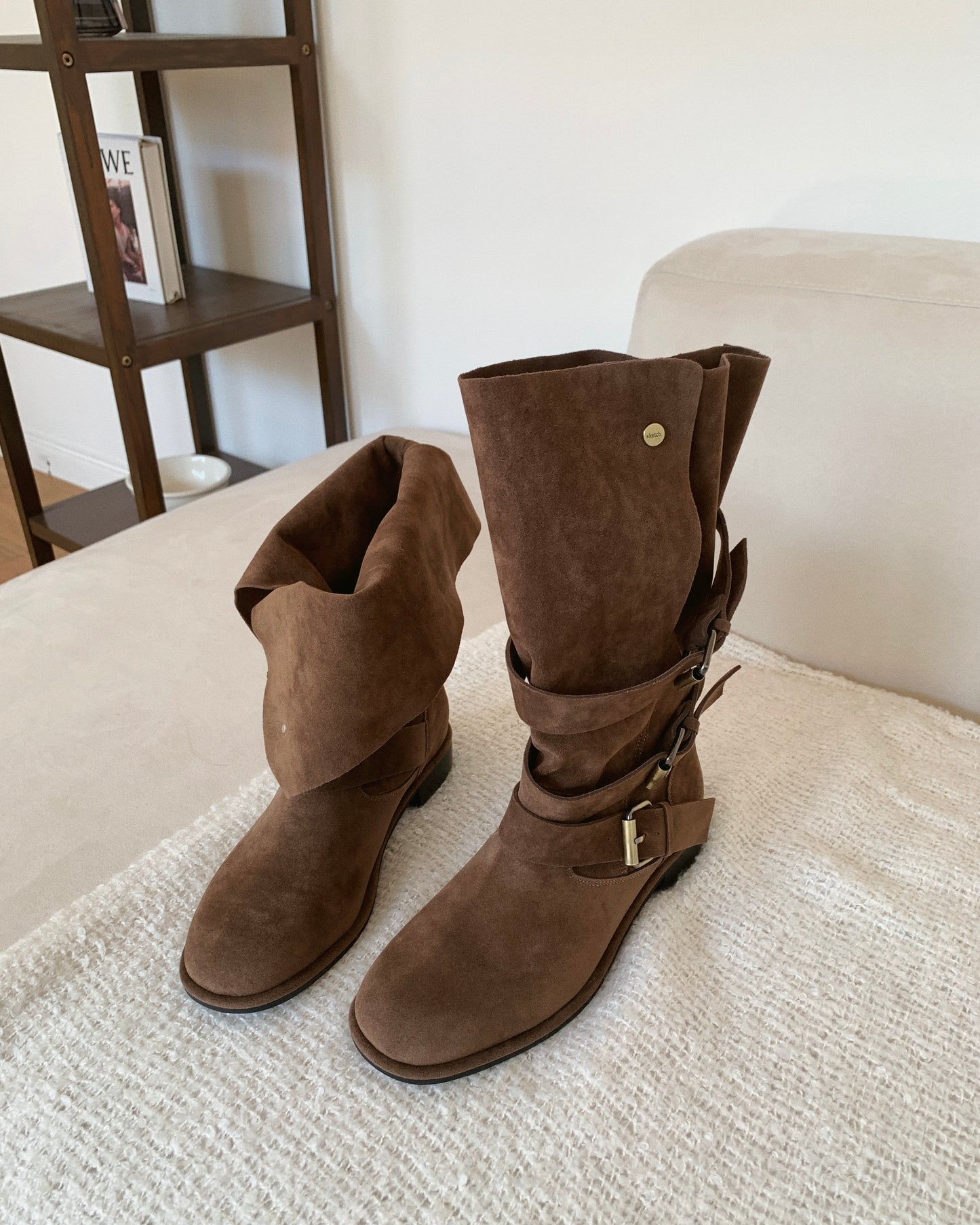 【2 ways可反笠｜ 零秒提升穿搭感】冬日感復古金扣中筒麂皮長靴