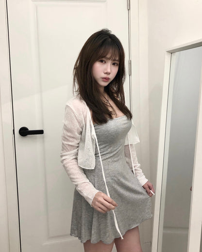 【韓式氣質女友約會感｜ 極顯纖細S腰線】Hourglass Firgure 透膚小外套+吊帶平領彈性OPS 2件套裝