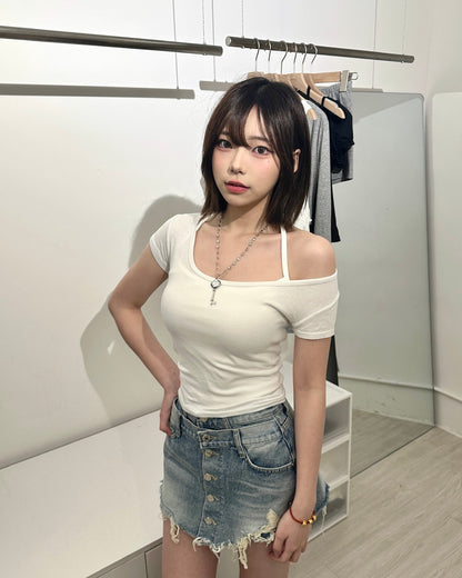 【再見大髀肉 遮胯拉長比例Pick｜ 365 Days百搭單品】Airy Denim 不規則假兩層排鈕淺藍裙褲