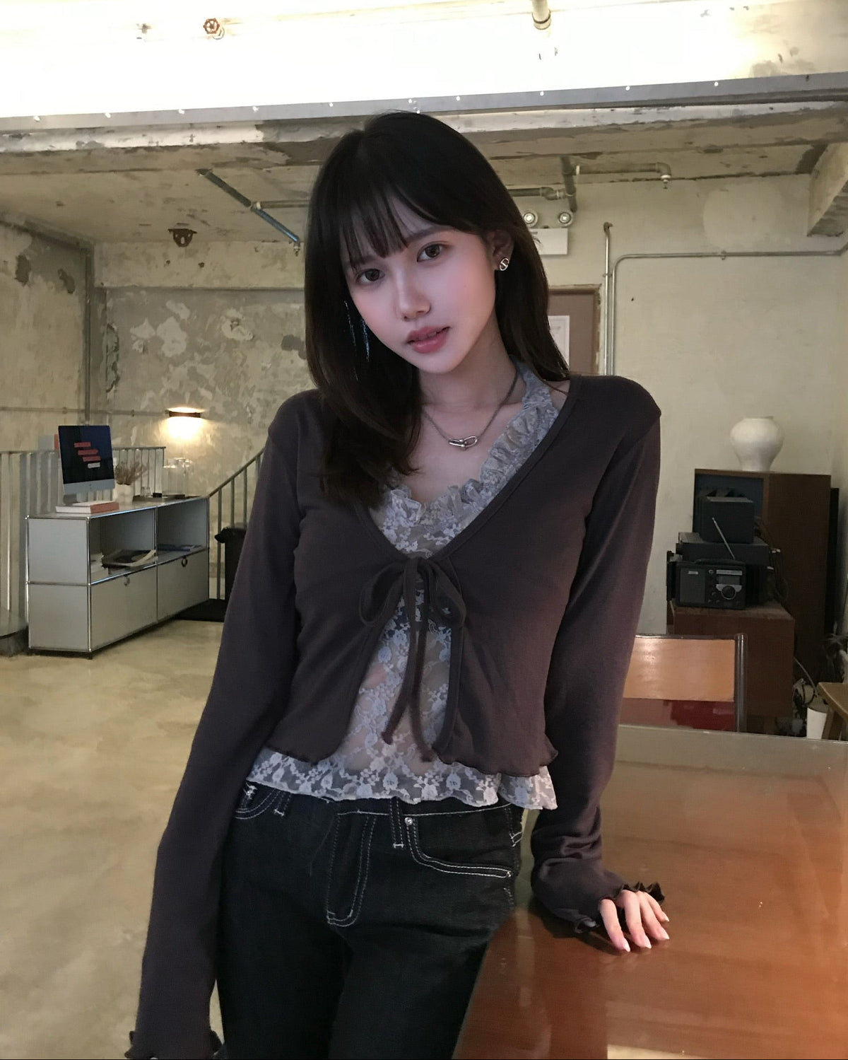 【早秋外套上衣2 in 1｜ 精緻蕾絲拼接假兩件】Serenade半透視蕾絲假兩件捲邊掛脖長袖開衫上衣