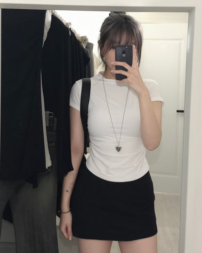 【上班/Gym/休閑多場合適用｜ 顯身材+極修腰腹】Indifferent Low Stand Collar 微企領皺褶短袖