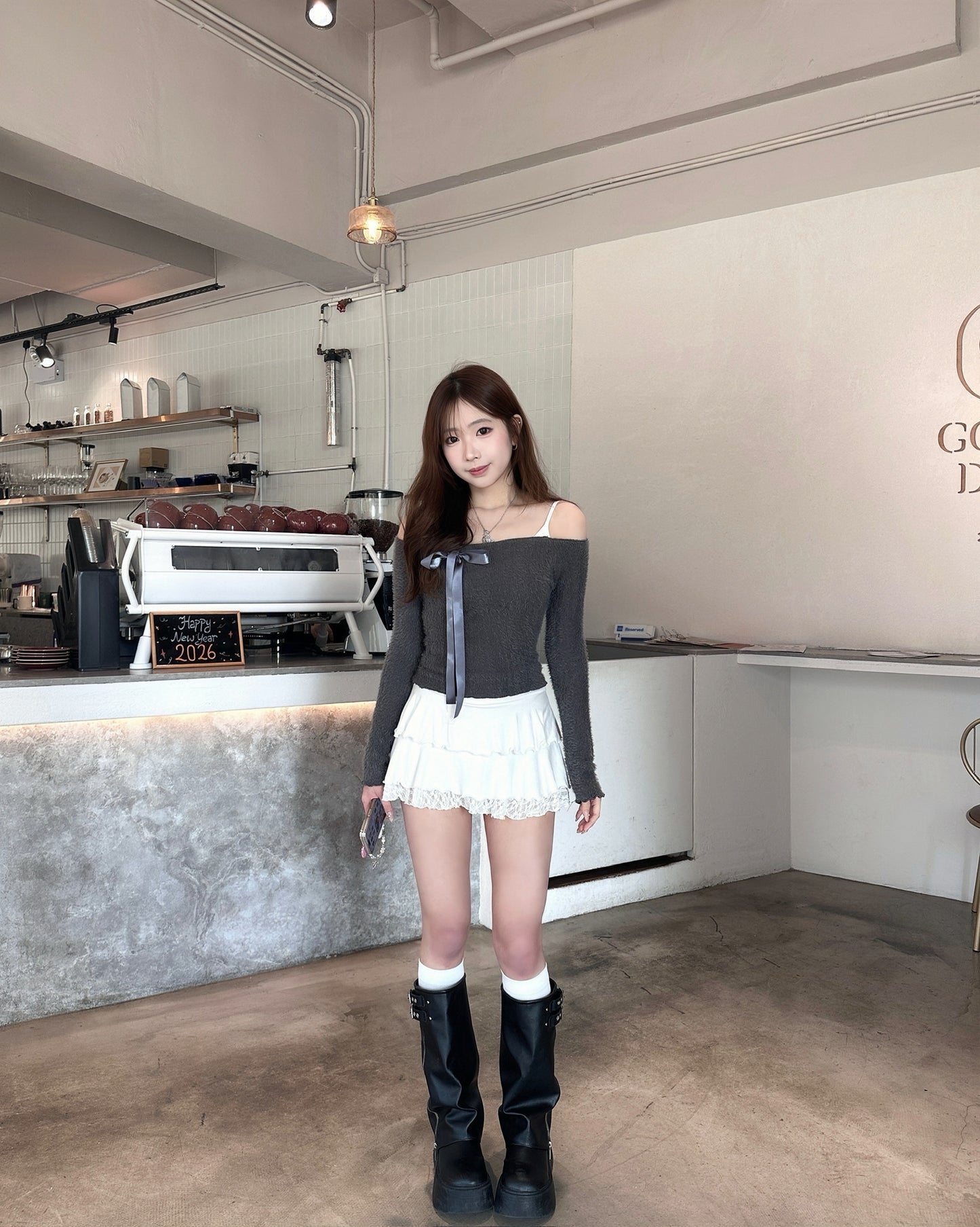 【情人節約會必選💗女友感滿分】Melting Heart 芭蕾舞風絲帶蝴蝶結滑滑絨毛一字肩Top