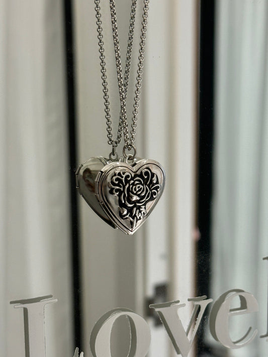Rose & Heart Sliver KR Necklace