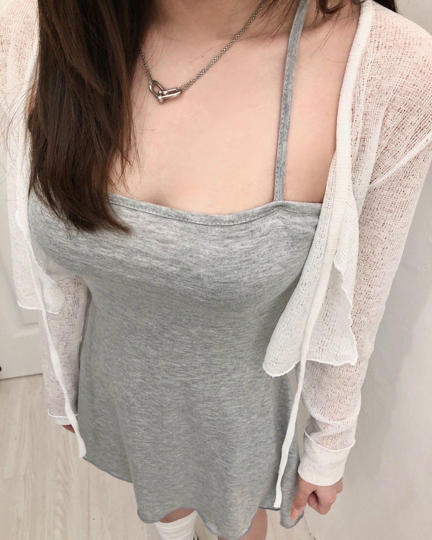 【韓式氣質女友約會感｜ 極顯纖細S腰線】Hourglass Firgure 透膚小外套+吊帶平領彈性OPS 2件套裝