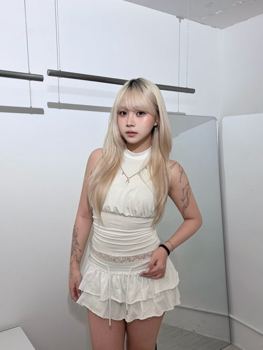 【Onni氣質路線｜ 小性感半露背】Angelicia 高領削肩露背蕾絲背心