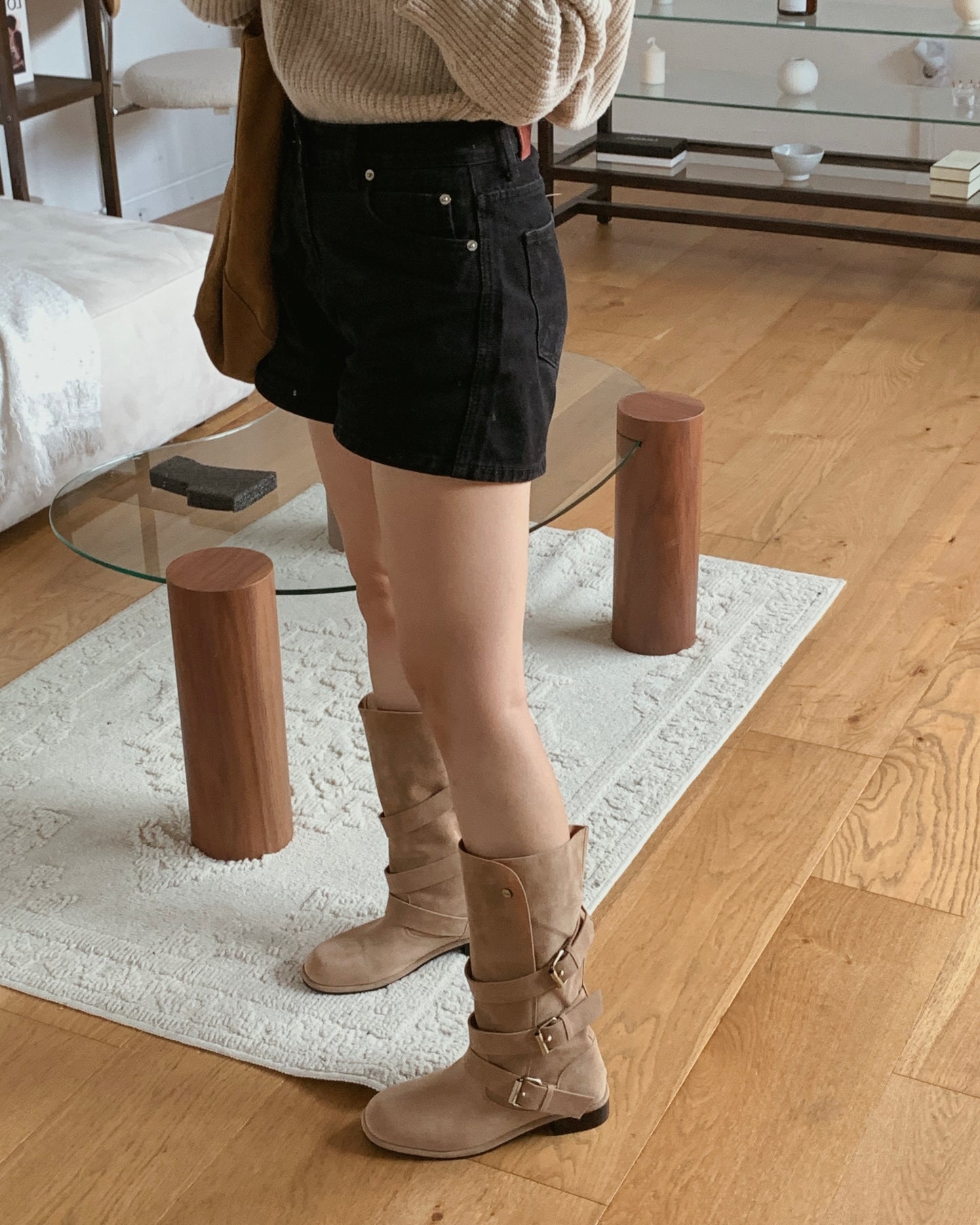 【2 ways可反笠｜ 零秒提升穿搭感】冬日感復古金扣中筒麂皮長靴