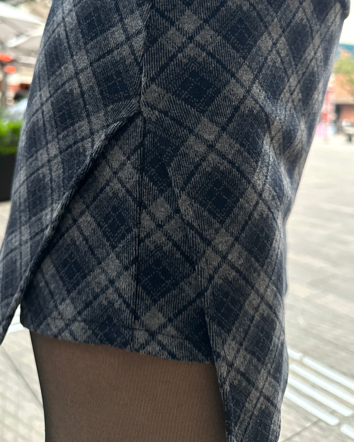 【冬日Daily穿搭必入⛄】Muted Navy 格仔毛呢高腰側開衩短裙褲