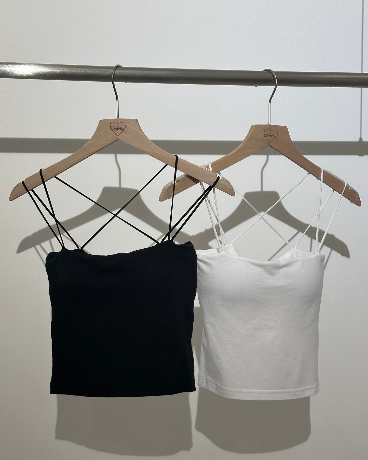 【日常必備百搭打底｜ 疊穿Must Have】純色吊帶交叉平領可拆式Bra Top背心