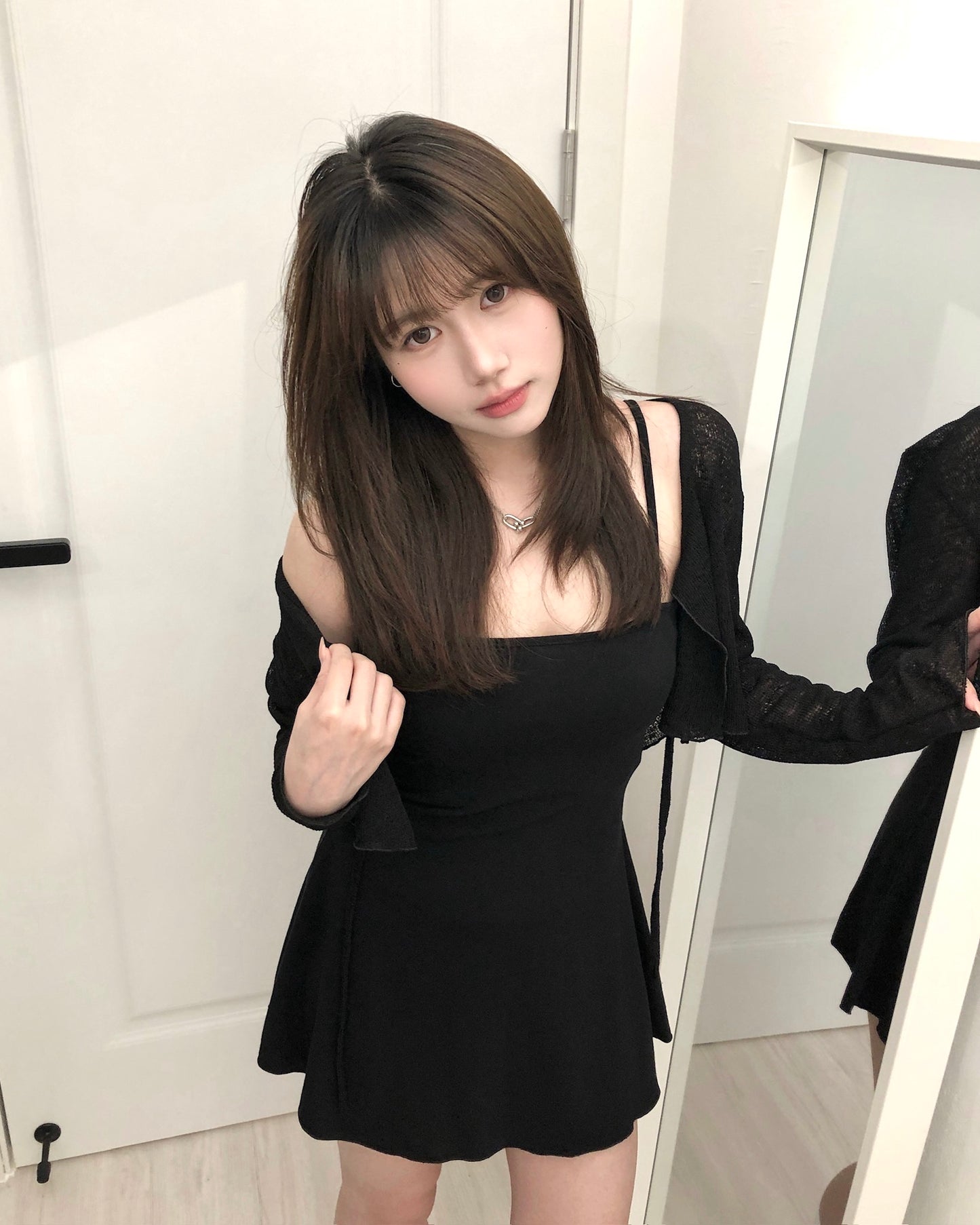 【韓式氣質女友約會感｜ 極顯纖細S腰線】Hourglass Firgure 透膚小外套+吊帶平領彈性OPS 2件套裝