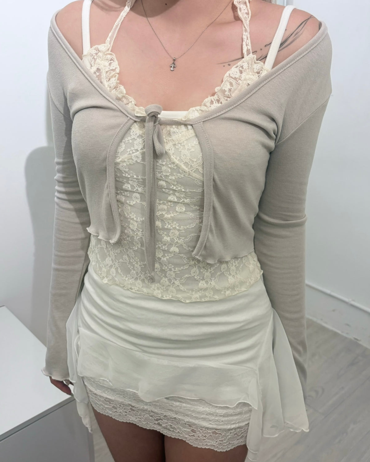 【Lovelist OOTD獨家穿搭-$40】Serenade半透視蕾絲假兩件Top＋Airy Lightness飄逸雪紡透紗吊帶Top Dress
