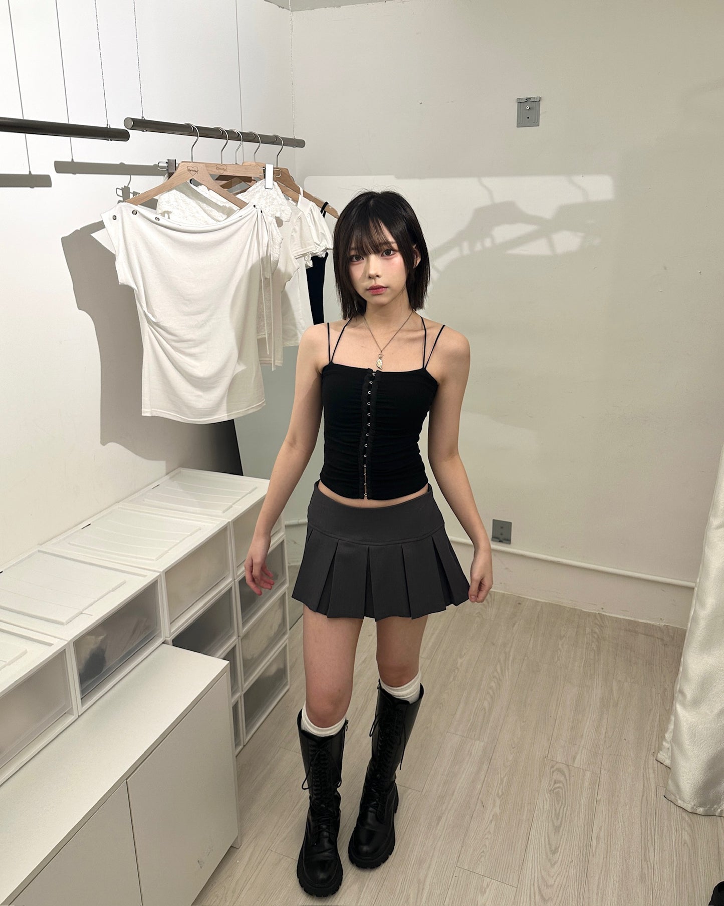 【LOVELIST獨家配搭2件套$368】Restrained 小眾感排鈎修腰平口Croset Top套裝