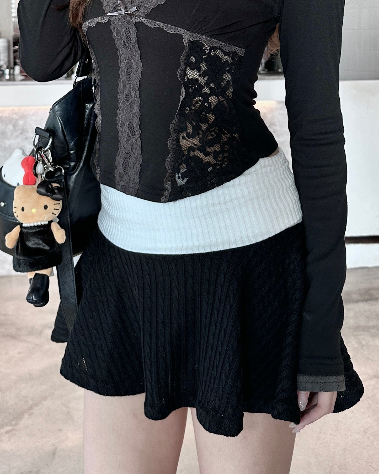 【冬日約會pick🎄】Sofie Fluffy 扭花拼色反摺高腰針織傘裙