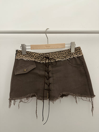 【豹紋穿搭入門級】Wild Cat破爛感豹紋交叉綁帶Mini Skirt