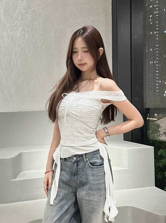 【遮手臂＋疊穿必入】Unrose蕾絲蝴蝶結玫瑰Off-Shoulder Top