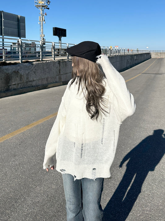 Oversized Damaged Softy Knit Top