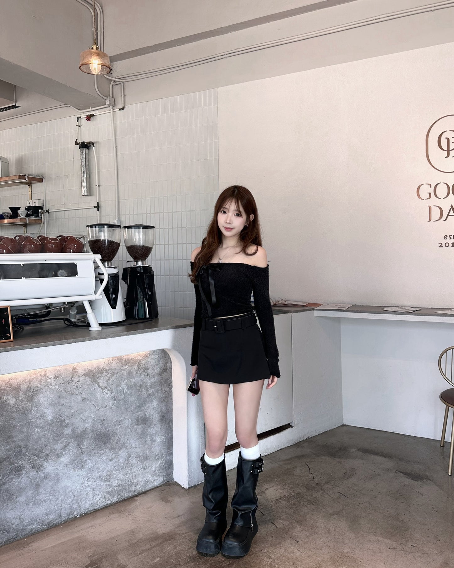 【情人節約會必選💗女友感滿分】Melting Heart 芭蕾舞風絲帶蝴蝶結滑滑絨毛一字肩Top