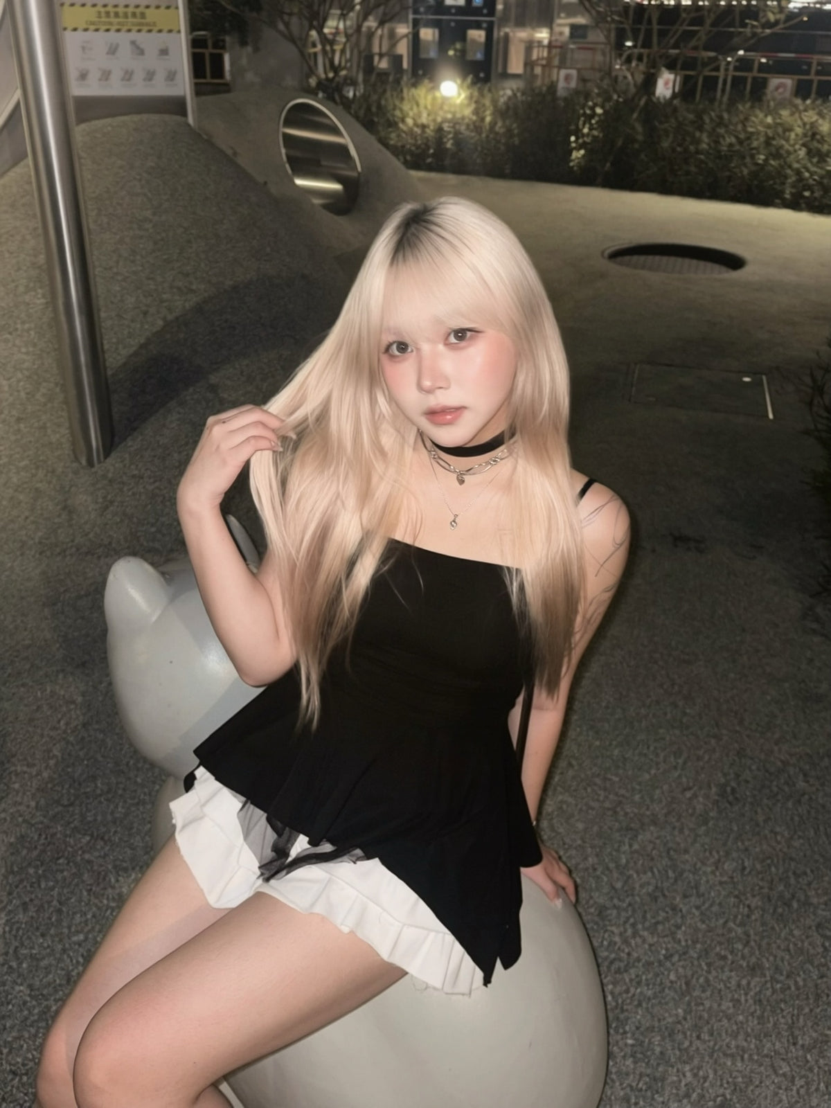 【自帶仙氣柔光濾鏡｜ 浪漫約會必備】Twinkle Fairy 網紗不規則層次高腰幼肩吊帶＋透紗頸巾Set