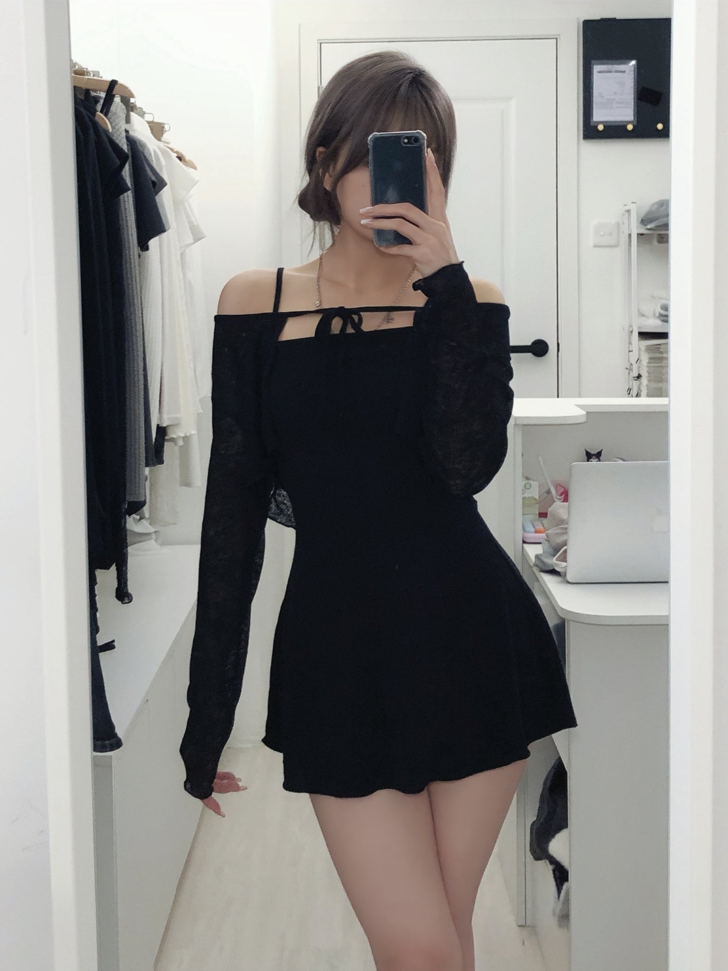 【韓式氣質女友約會感｜ 極顯纖細S腰線】Hourglass Firgure 透膚小外套+吊帶平領彈性OPS 2件套裝